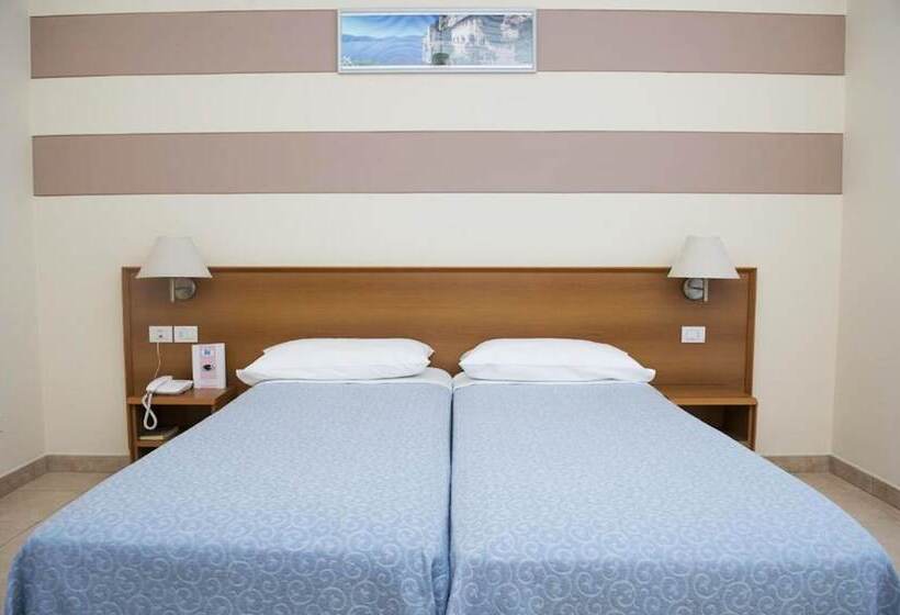 스탠다드 룸, Alpi