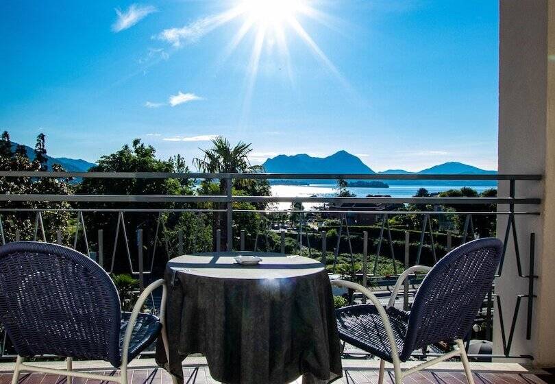 스탠다드 룸 호수 전망, Alpi