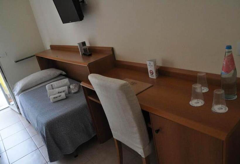 스탠다드 트리플 룸, Alpi