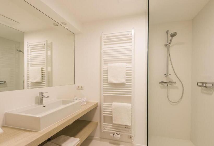 غرفة قياسية مطلّة علي البحيرة, Brandauers Villen Superior