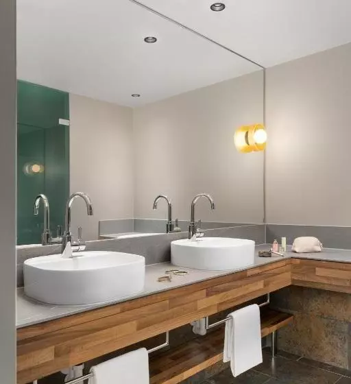 سوئیت جونیور با چشمانداز, Falkensteiner Hotel & Spa Carinzia
