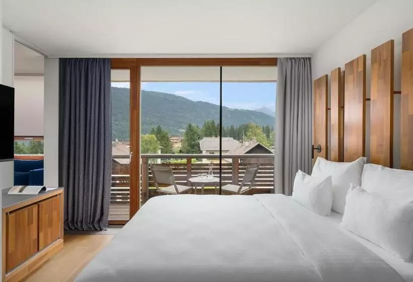 سوئیت جونیور با چشمانداز کوهستان, Falkensteiner Hotel & Spa Carinzia