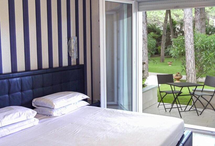 اتاق لوکس, Gallia & Resort