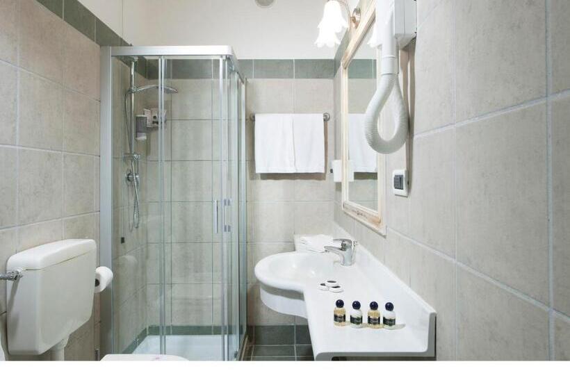 اتاق خانوادگی, Gallia & Resort