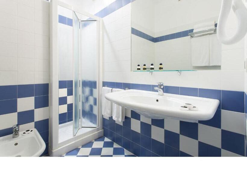 اتاق استاندارد یک نفره, Gallia & Resort