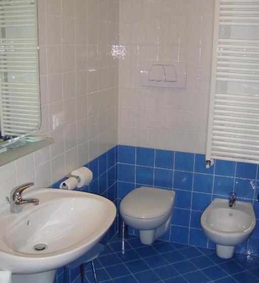 Pokój Standard Trzyosobowy, Ivana