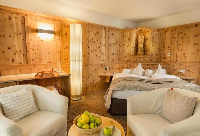 수피리어 룸, Leitner