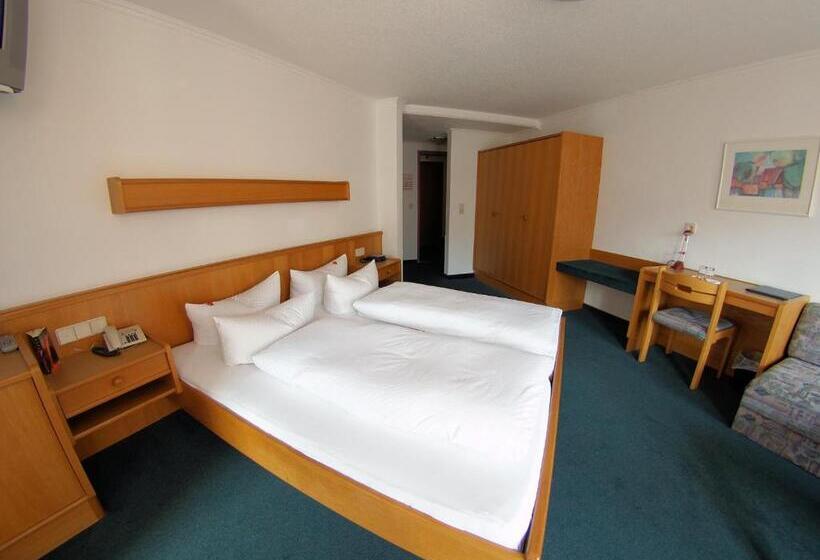 バルコニー付きスタンダードルーム, Montana