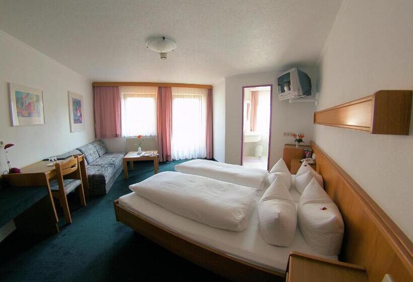 バルコニー付きスタンダードルーム, Montana