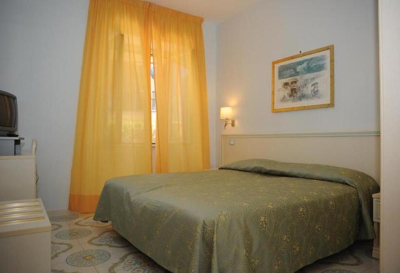 غرفة قياسية, Rivamare