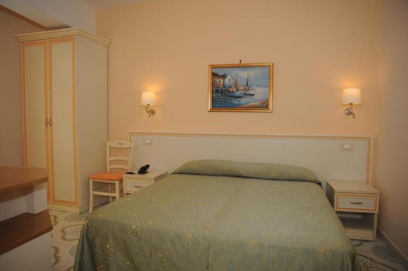 غرفة إقتصادية, Rivamare