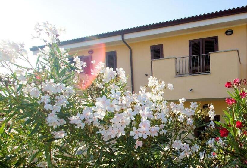 Апартаменты 1 Спальня Вид на Сад, Sa Fiorida Appartamenti