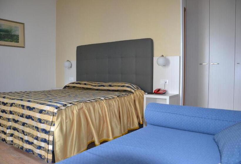 חדר סופריור, Stockholm