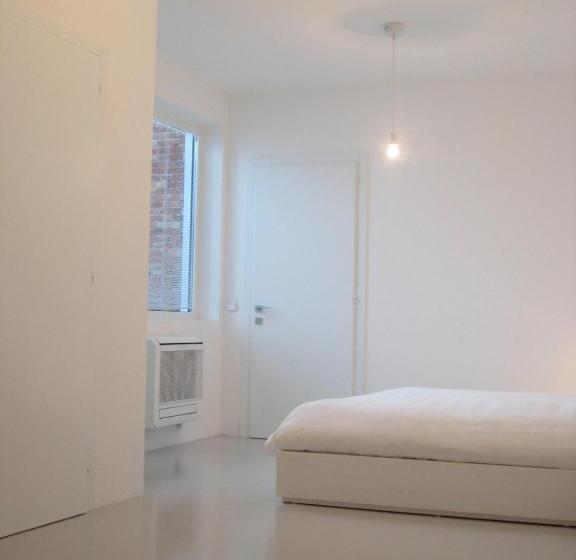 استودیو استاندارد با چشم‌انداز باغ, Legrenzi Rooms