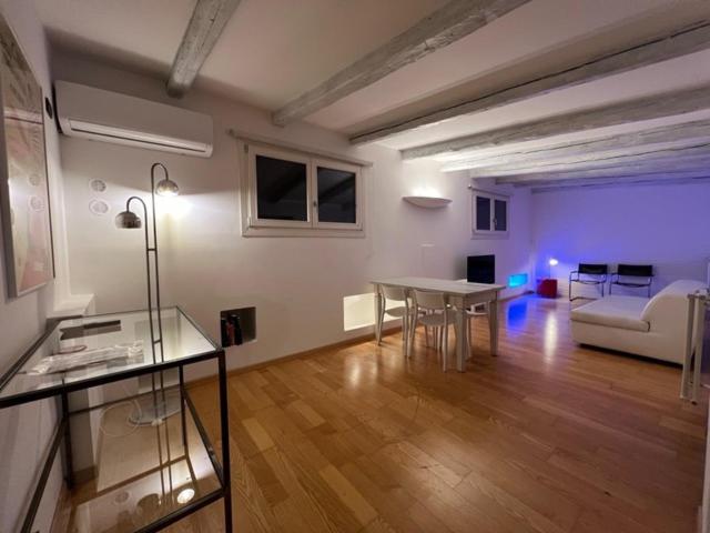 آپارتمان 1 خوابه, Legrenzi Rooms