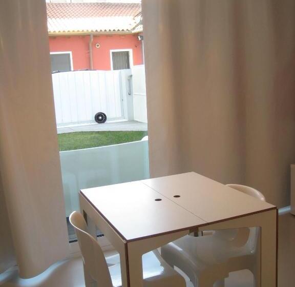 استودیو استاندارد با چشم‌انداز باغ, Legrenzi Rooms