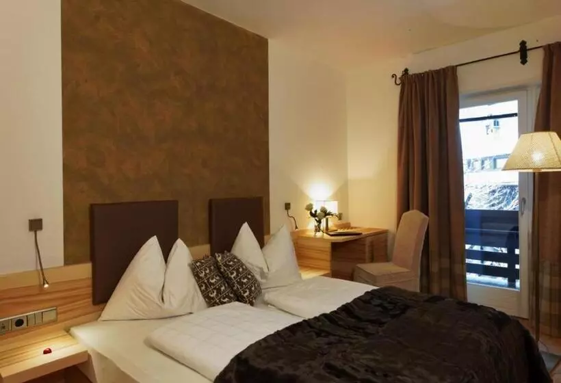 バルコニー付きスタンダードルーム, Residence Hotel Alpinum