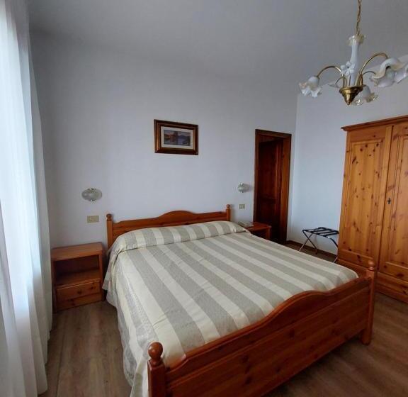 标准间带阳台, Albergo Alla Pineta