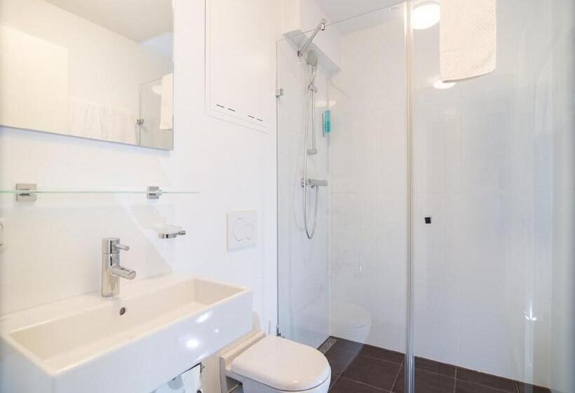 Quarto Economy, Batu Apart