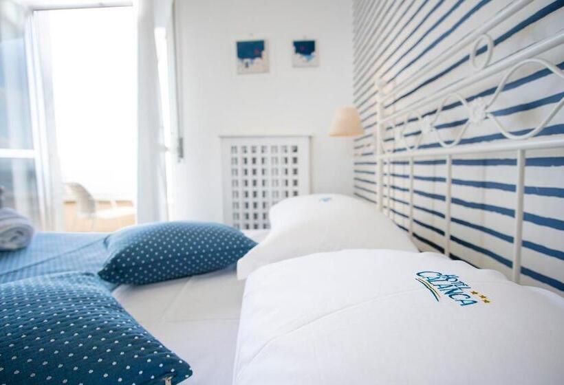 带观景的标准间, Calanca