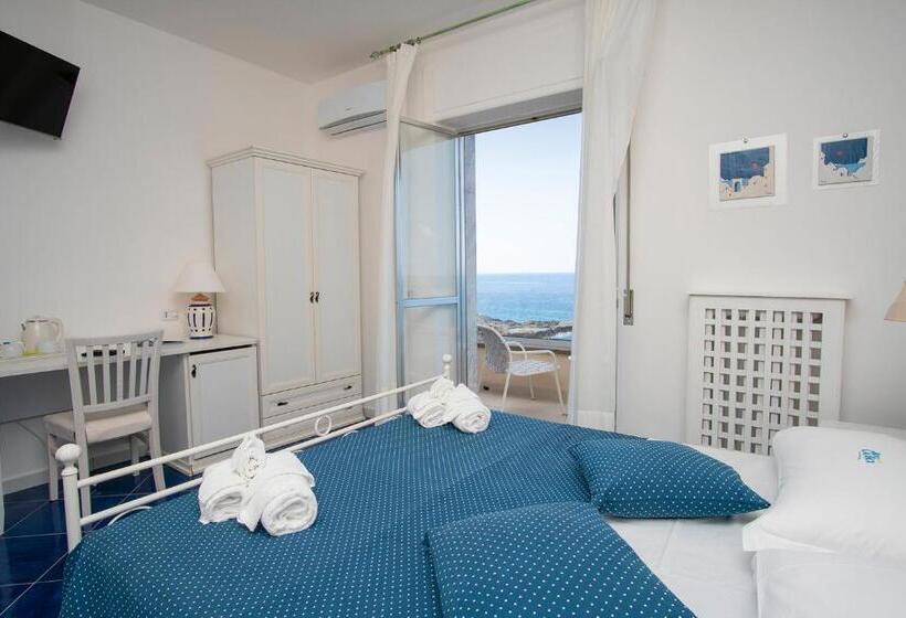 带观景的标准间, Calanca