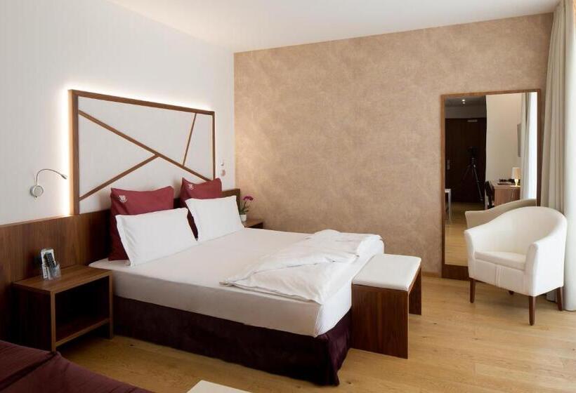 سوییت جونیور لوکس, Campagnola