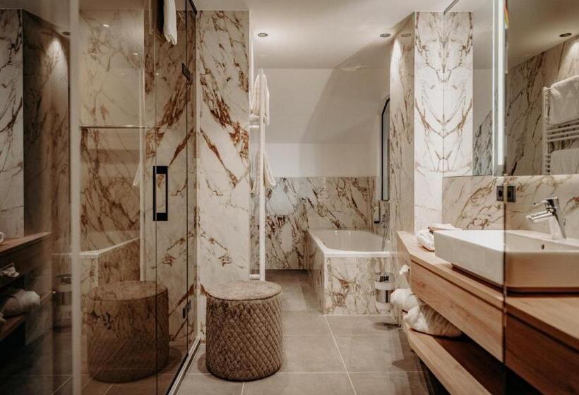 Номер Deluxe с Балконом, Der Eisvogel Wellness & Genuss