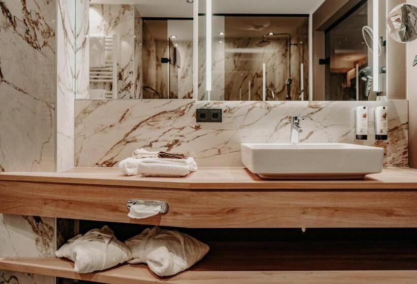 Номер Deluxe с Балконом, Der Eisvogel   Wellness  & Genuss