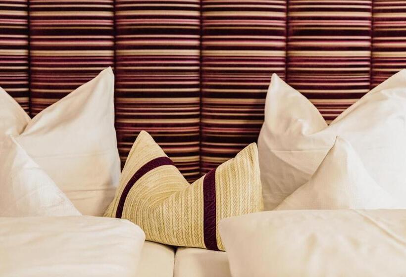 Номер Superior с Балконом, Der Eisvogel Wellness & Genuss