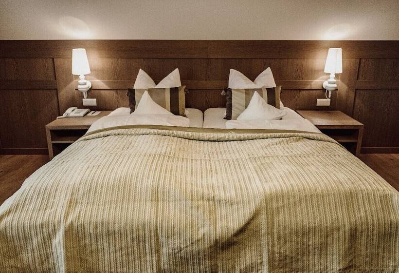 Люкс с Балконом, Der Eisvogel Wellness & Genuss