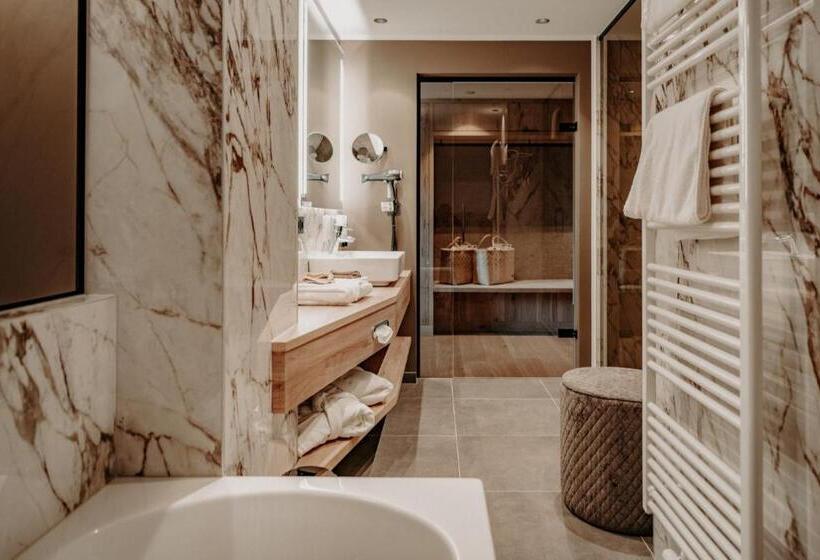 Номер Deluxe с Балконом, Der Eisvogel Wellness & Genuss