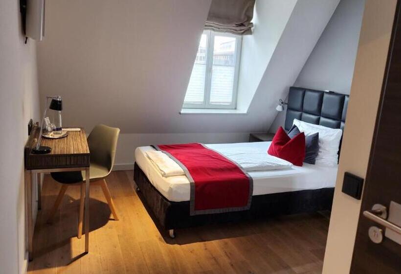 Quarto Economy Individual, Gideon