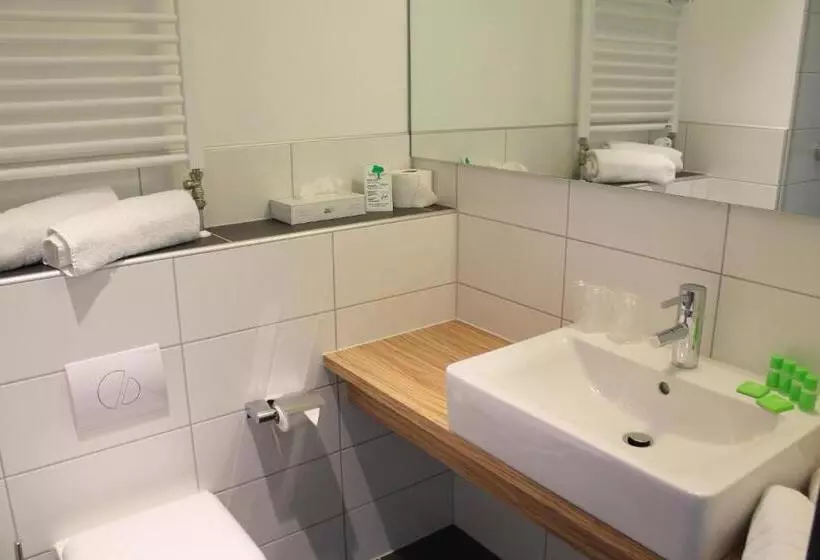 エコノミールーム, Gideon