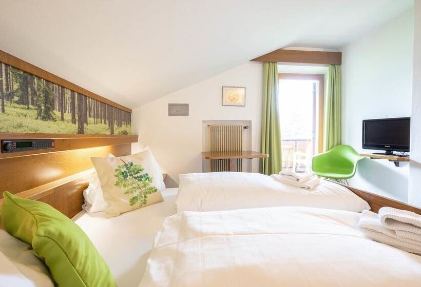 标准间带阳台, Guesthouse Pension Grafenstein