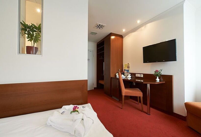 Номер Стандарт Индивидуальный, Klughardt