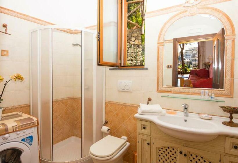 شقة غرفة واحدة مطلة على البحر, Le Nereidi B&b