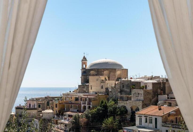 غرفة قياسية مطلّة علي البحر, Le Nereidi B&b