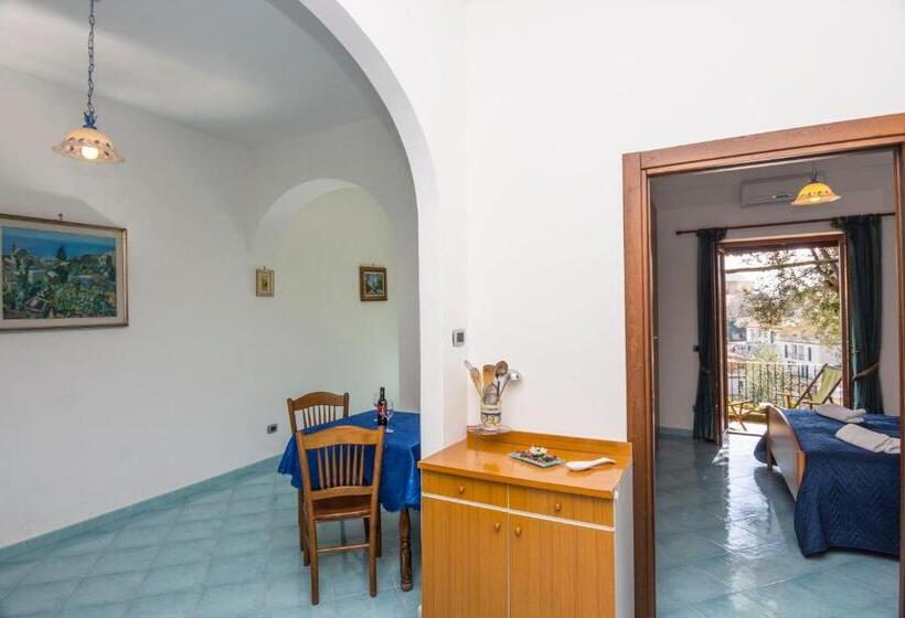 شقة غرفة واحدة مطلة على البحر, Le Nereidi B&b