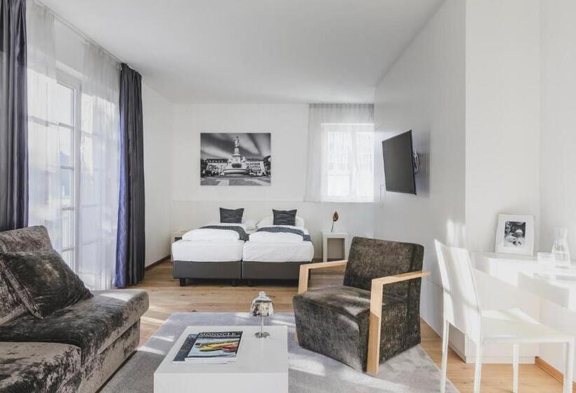 سوئیت 2 خوابه, Magdalener Hof