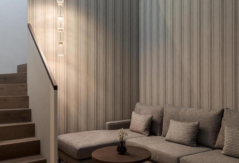 سوییت دوبلکس, Magdalener Hof