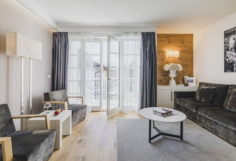 سوییت, Magdalener Hof