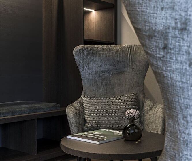 سوییت, Magdalener Hof