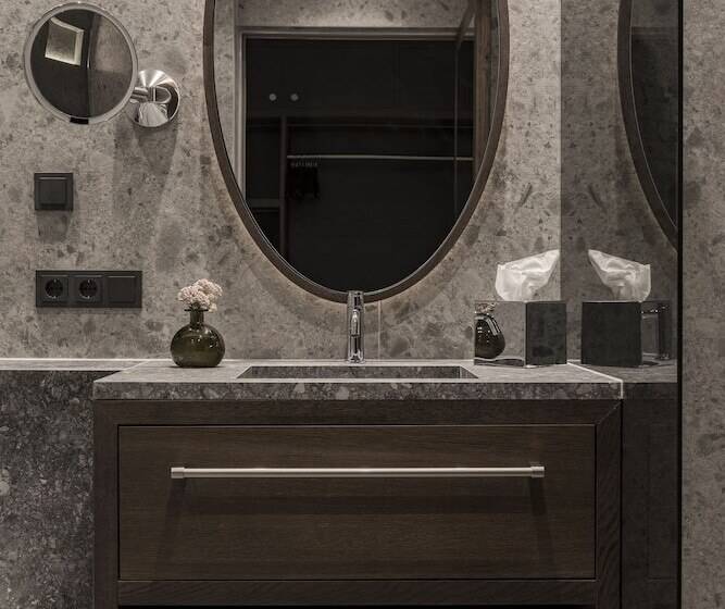 سوییت, Magdalener Hof