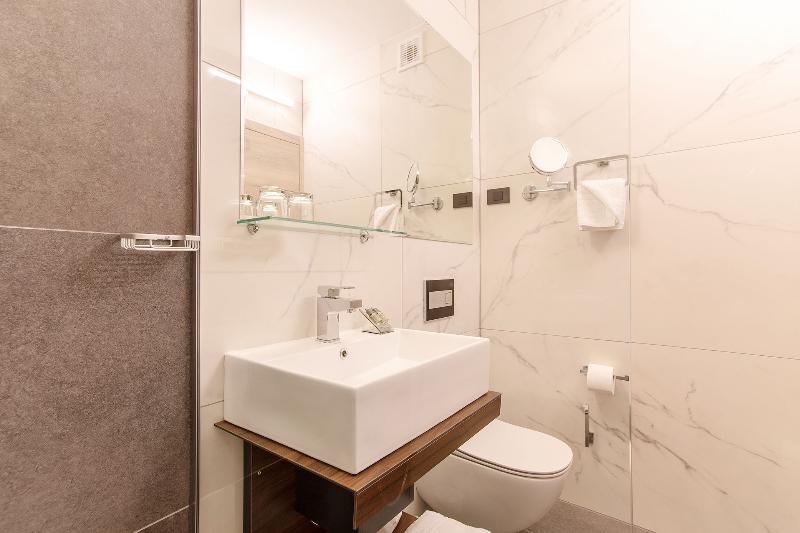 스탠다드 트리플 룸, Palace Hotel Regina