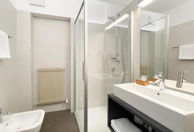 标准单人间, Schönbrunn