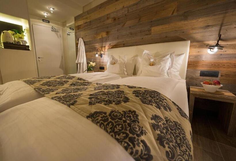 غرفة كومفورت, Sporting Family Hospitality