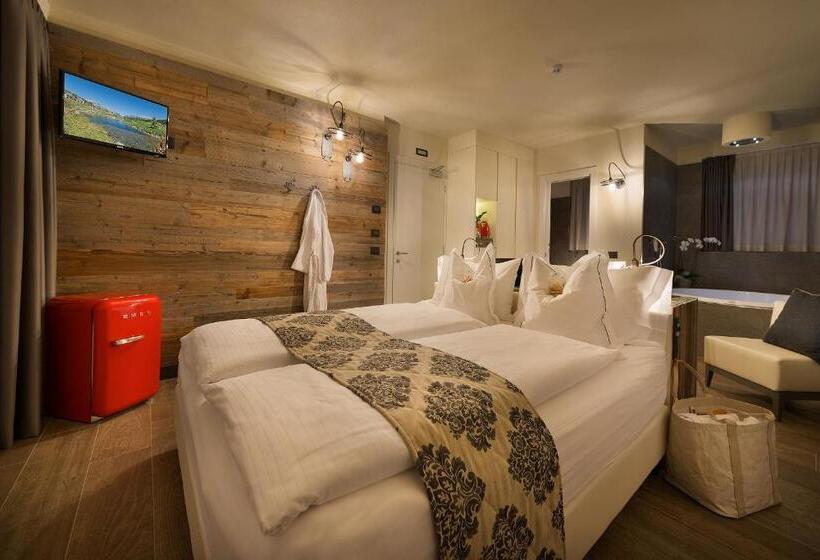 غرفة ديلوكس, Sporting Family Hospitality