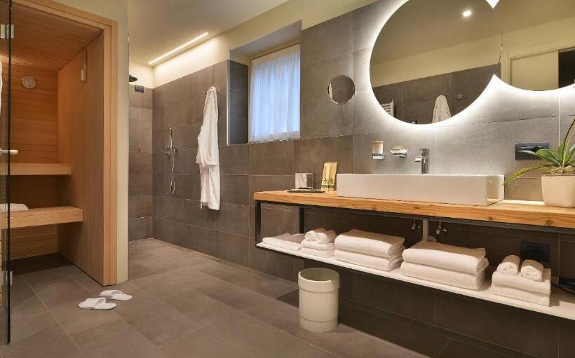 غرفة ديلوكس عائلية, Sporting Family Hospitality