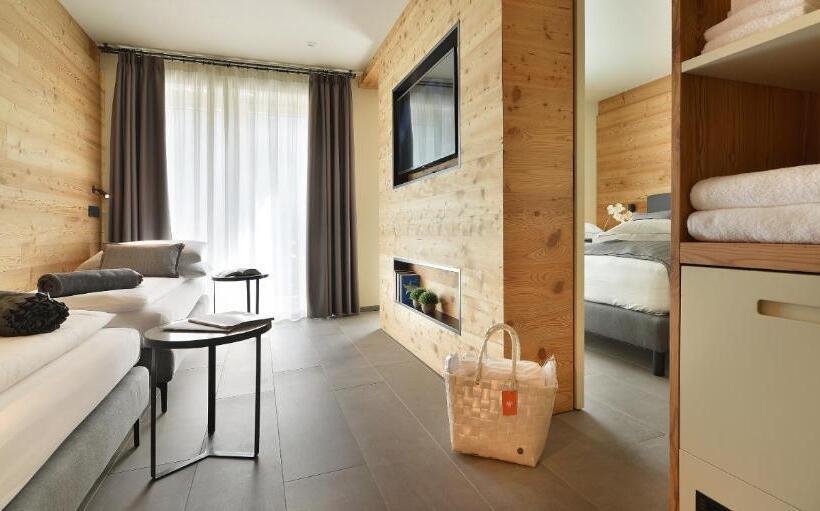 غرفة ديلوكس عائلية, Sporting Family Hospitality