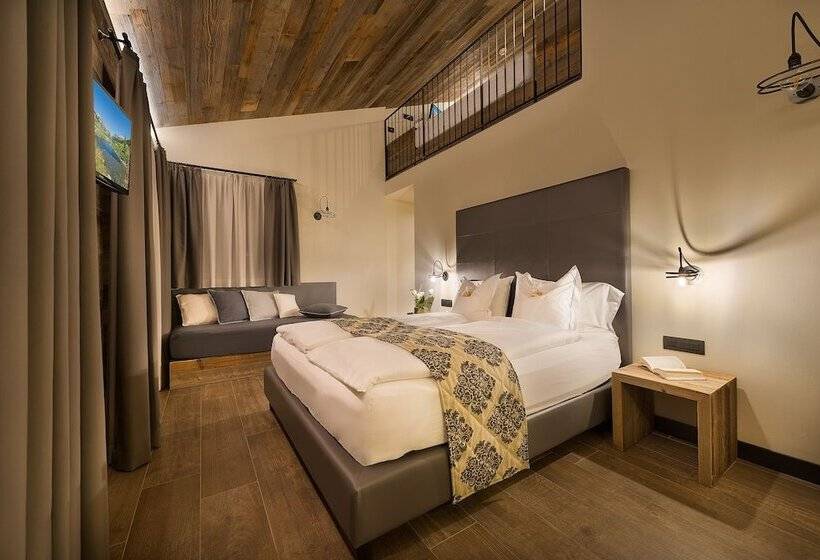 غرفة عائلية, Sporting Family Hospitality